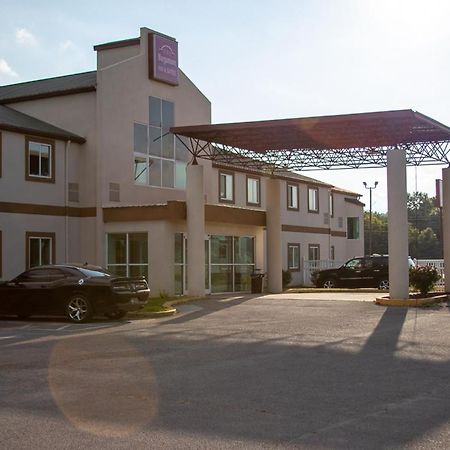 Morgantown Inn & Suites Exterior photo